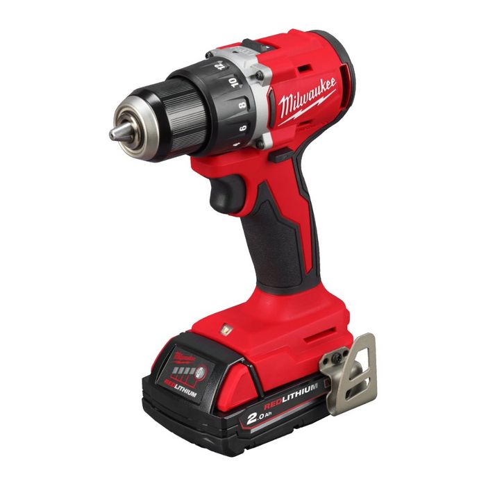  Аккумуляторная дрель-шуруповерт Milwaukee M18 BLDDRC-202C